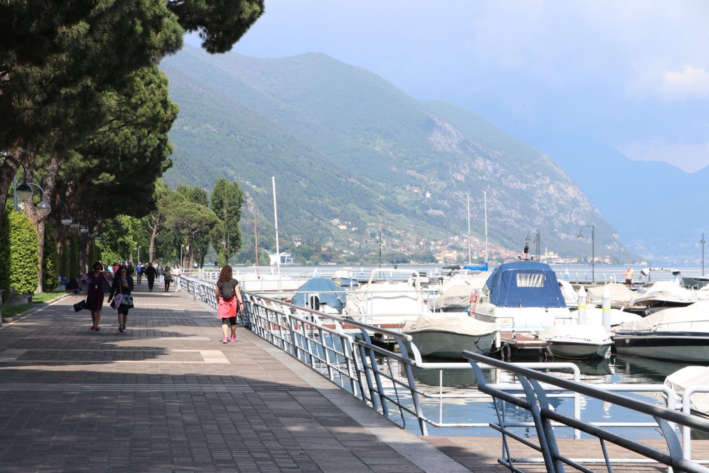 Sarnico-Promenade-and-Harbour