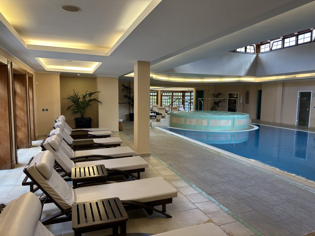 The-Indoor-Spa-Pool